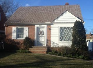 4424 W 57th St, Cleveland, OH