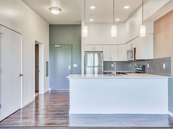 2nd image of 315 Commercial St SE #532