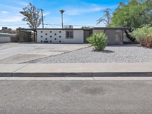 3rd image of 1659 Palma Vista Ave