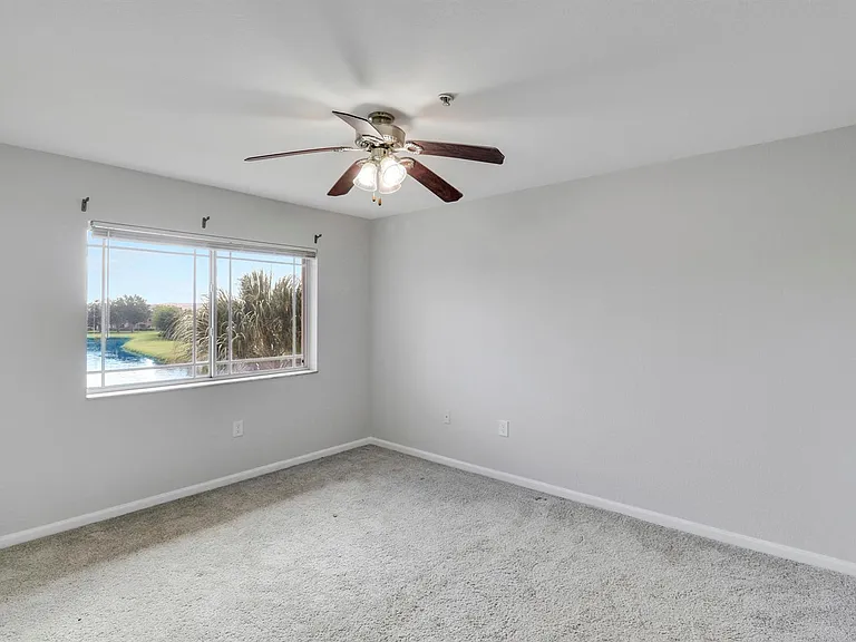 141 SW Palm Dr #306 — Photo 7