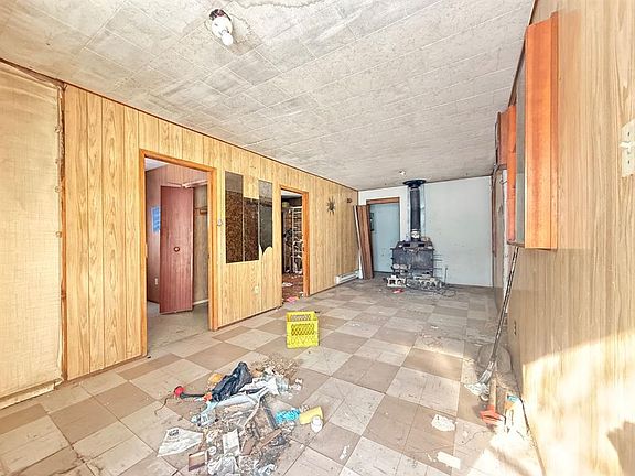 4th image of 5514 E 50th Ave