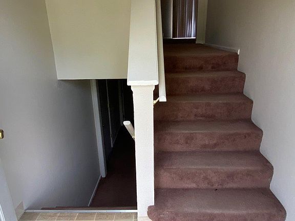 3rd image of 404 & 406 N Kendall Dr