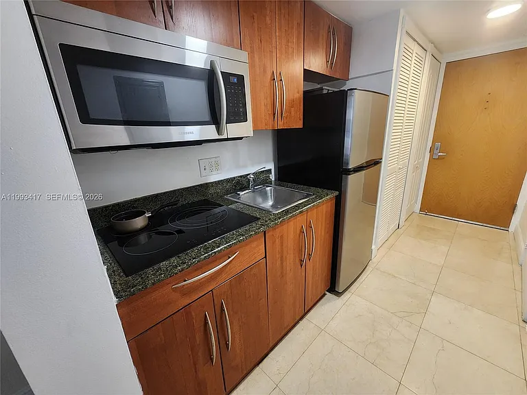 1200 Brickell Bay Dr #1510 — Photo 6