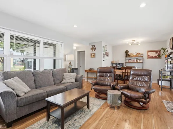 11603 Haas Ave, Hawthorne, CA 90250