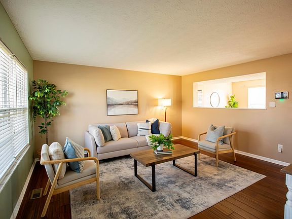 2nd image of 3733 Larchmere Dr