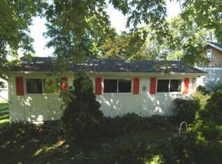 1018 Sheridan Dr, Wauconda, IL