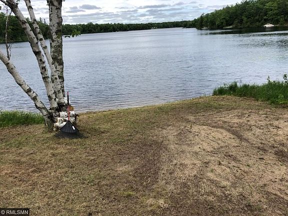 3rd image of 1848 Cozy Lodge Dr NE
