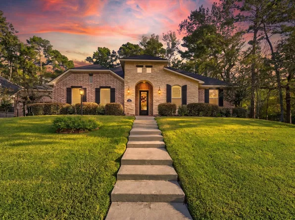 110 Pine Branch Dr, Montgomery, TX 77356