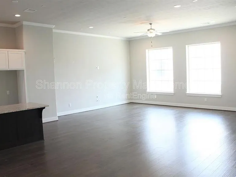 10915 Brookeshire Chase Ln — Photo 14