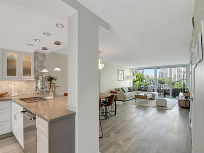 800 SE 4th St #302, Fort Lauderdale, FL, 33301