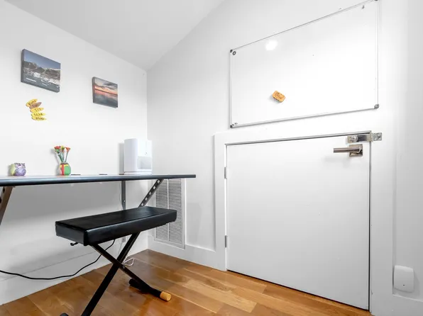 807 Edgewood Lane image 33 of 37