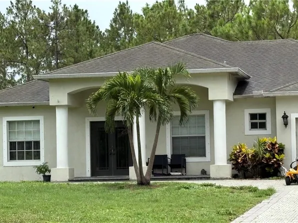 110 16th AVE NE, NAPLES, FL 34120