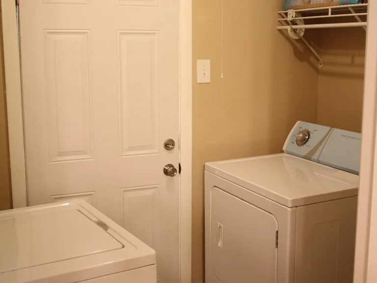 516 N Atlanta St — Photo 12