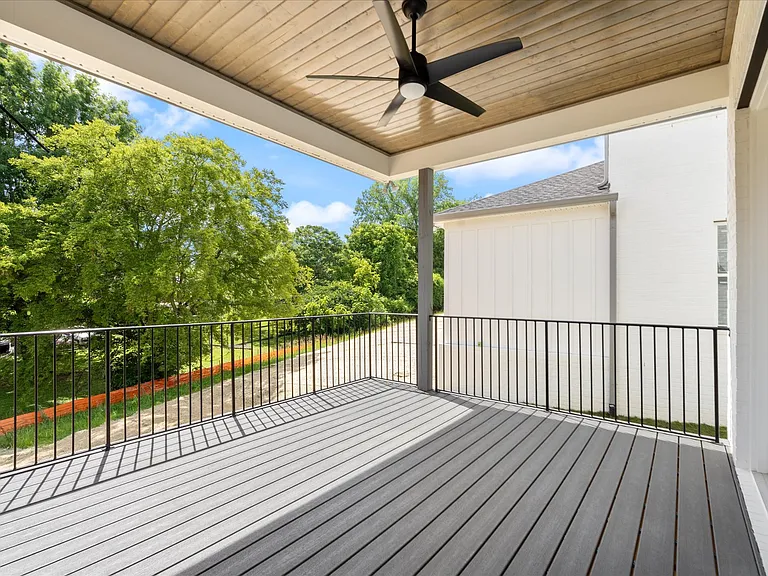 317 Old Shackle Island Rd — Photo 57