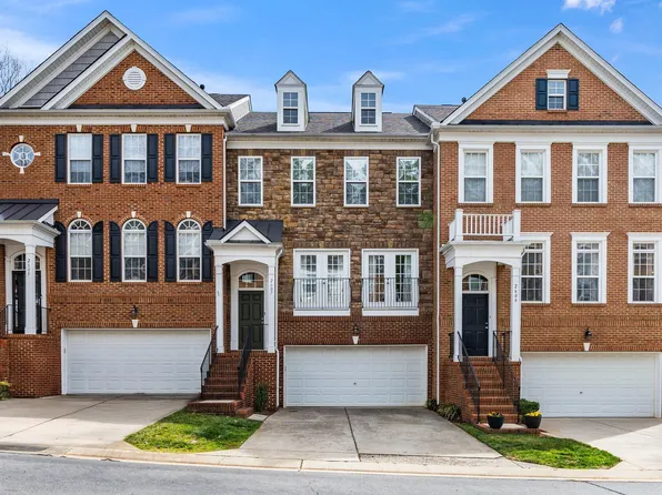 2607 Laurelcherry St, Raleigh, NC 27612