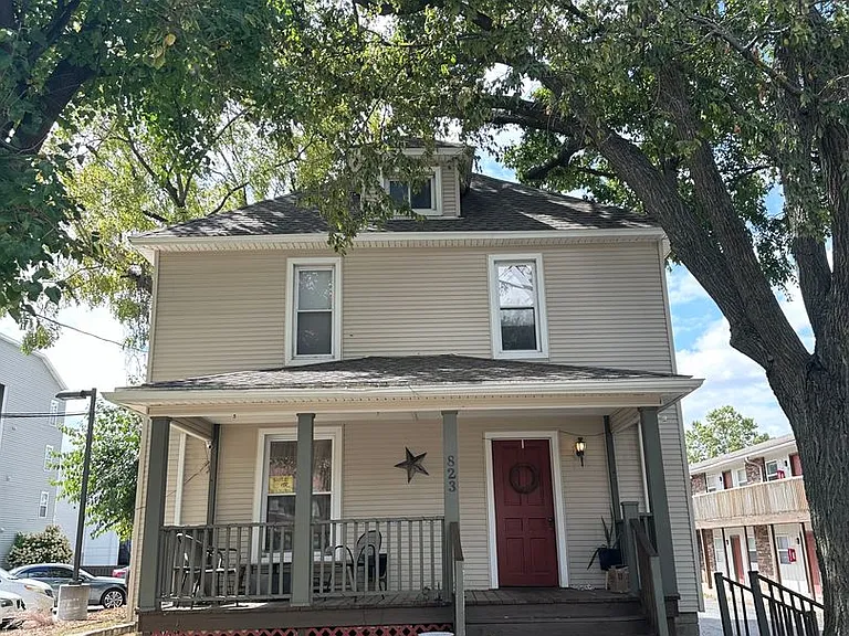 823 S Jefferson Ave — Photo 1