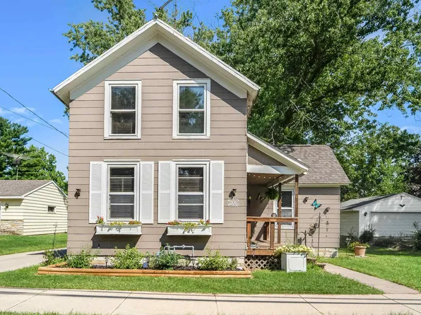 300 N Wisconsin St, Berlin, WI 54923