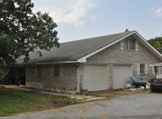 920 Wears Valley Rd, Pigeon Forge, TN 37863