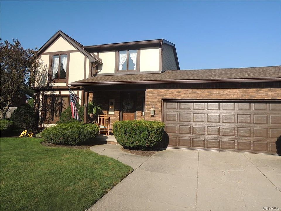 1st image of 102 Croydon Dr