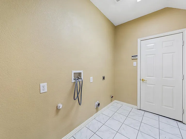 1503 Terlingua Ct — Photo 23