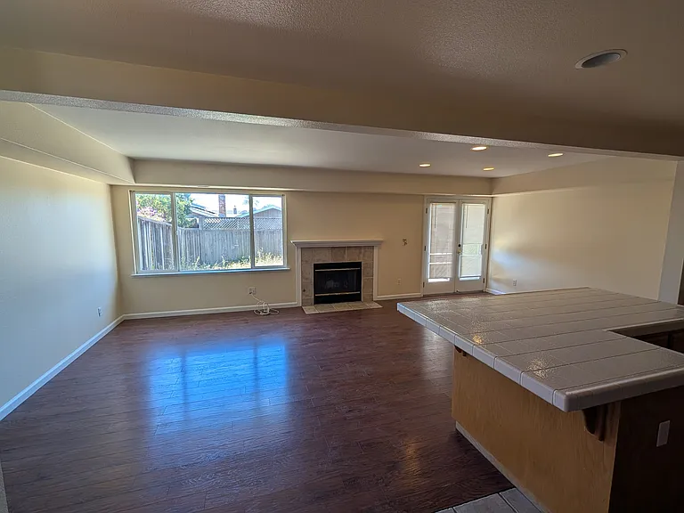 9 Orange Blossom Way — Photo 4