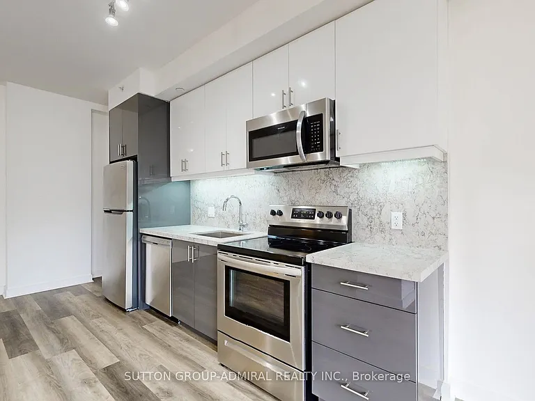 57 Finch Ave W #11 — Photo 8