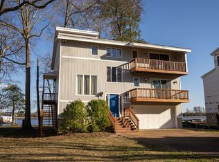 4097 S Riverside Dr, Lanexa, VA 23089