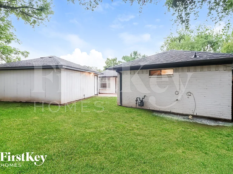 15631 Cascade Point Dr — Photo 14