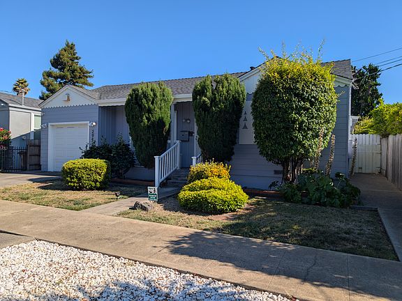 2nd image of 2912 Moran Ave