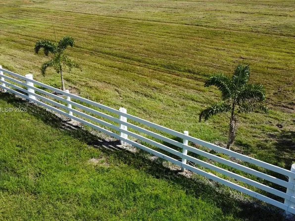 41301 Little Farm Rd, Punta Gorda, FL 33982