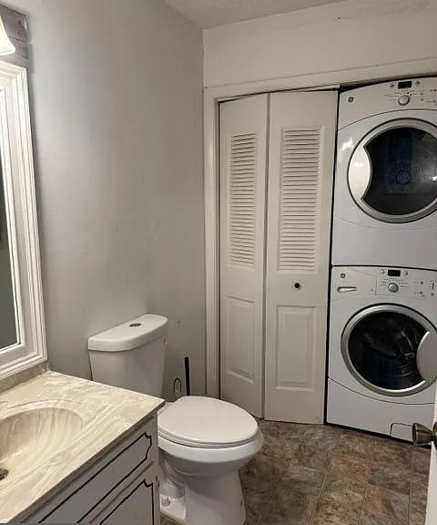 237 Cameron St — Photo 6