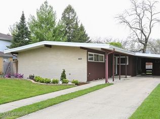 1368 Margret St, Des Plaines, IL 60018