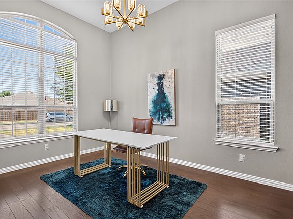 5th image of 1020 Longhill Way