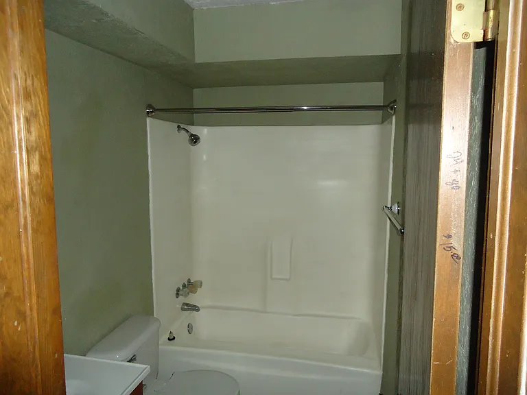 3819 N Harvard Ave — Photo 4