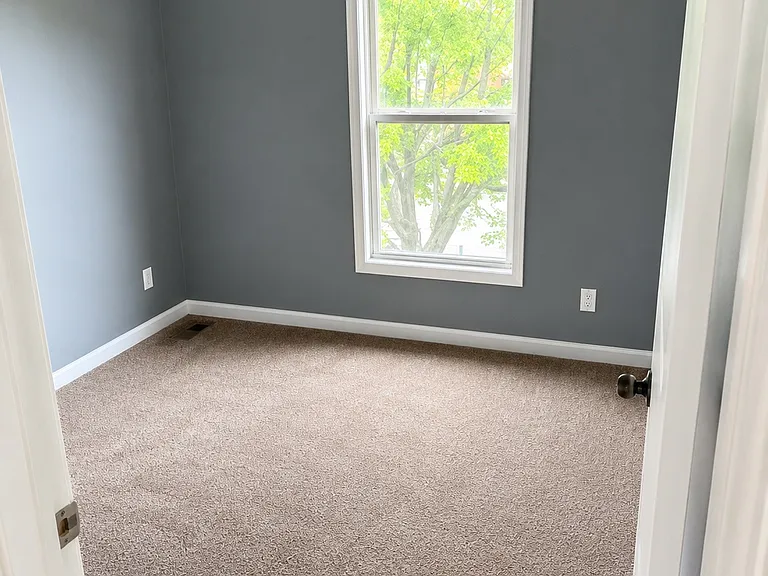 425 Euclid Ave — Photo 3