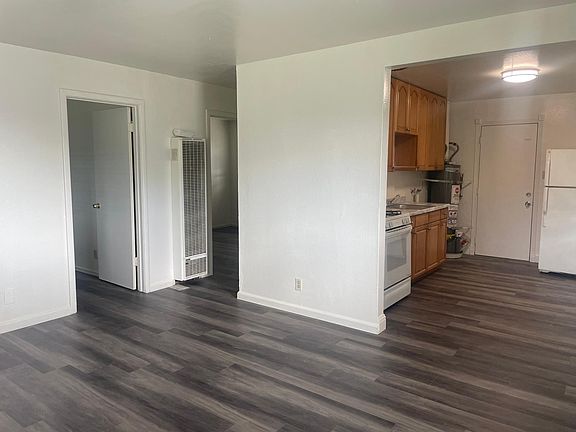 3rd image of 1629 Kidder Ave #A