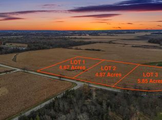 3 Sharp Rd, Burlington, WI 53105