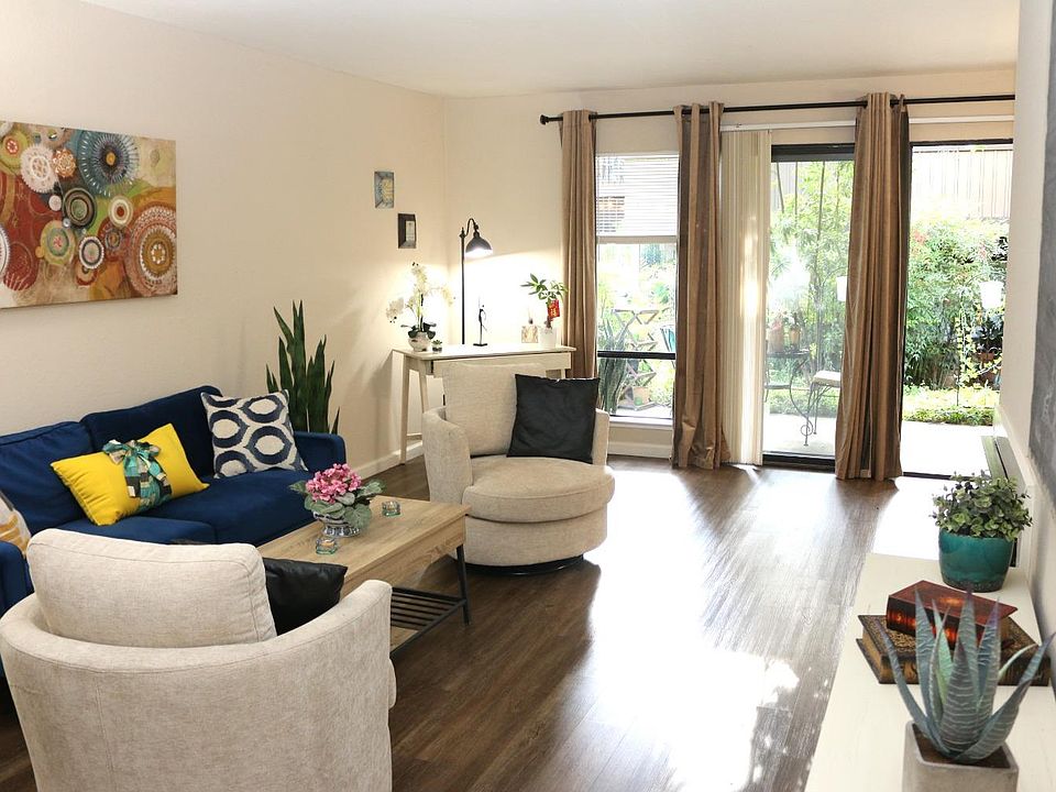 1st image of 2442 Larkspur Ln APT 305