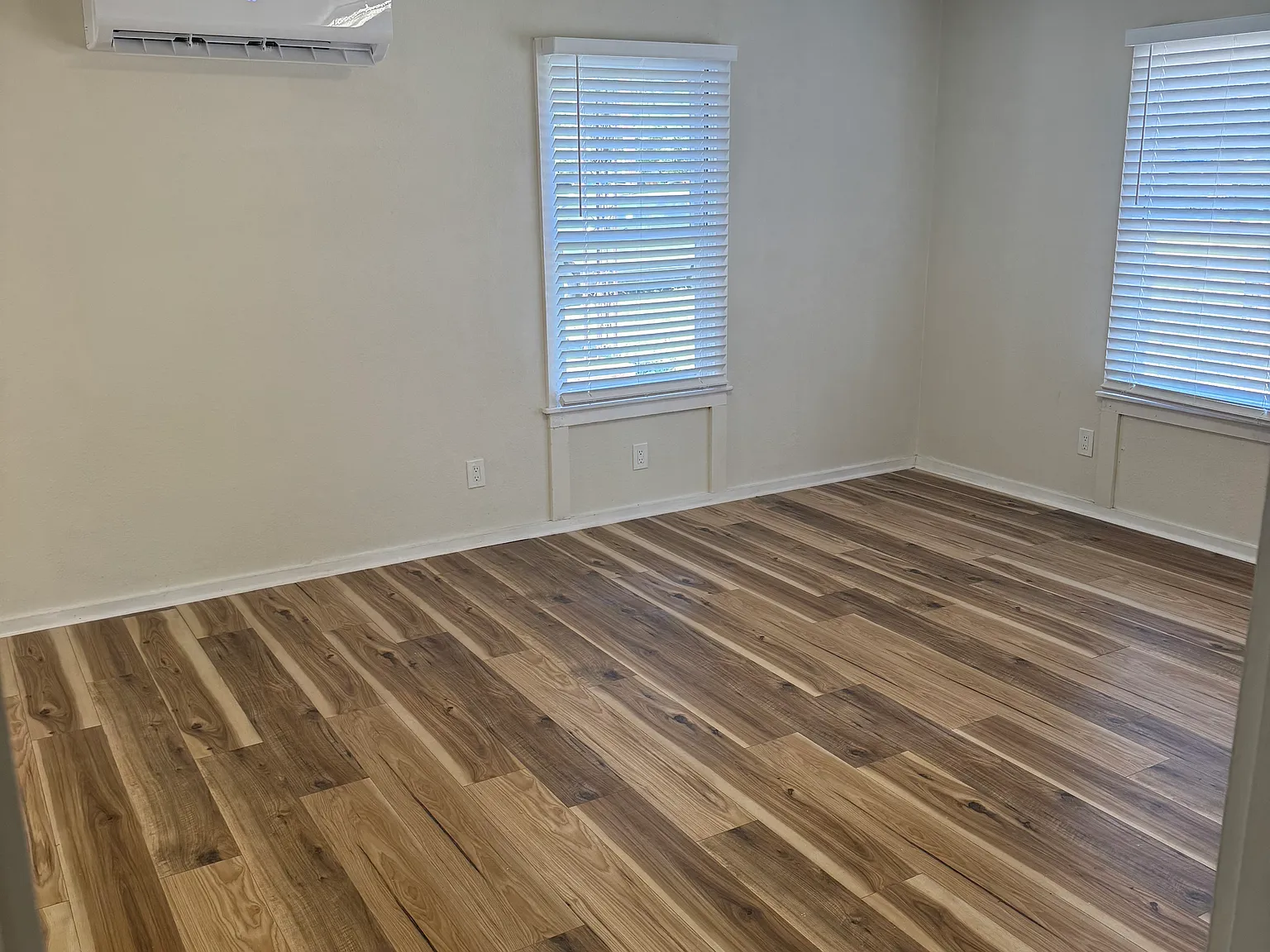 2 bed, 1008 sqft, $1,100 — Photo 4