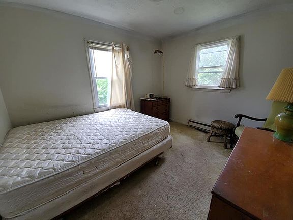 4th image of 604 Clift St