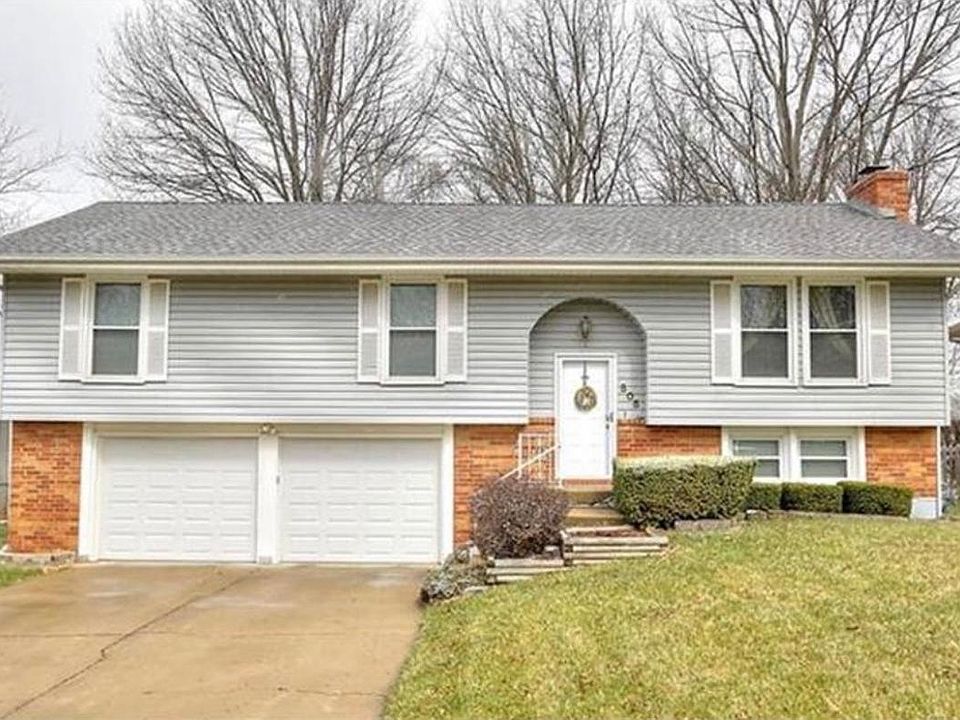 1st image of 505 NW Manor Dr