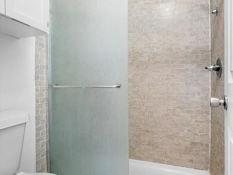2207 Chase Ct — Photo 13