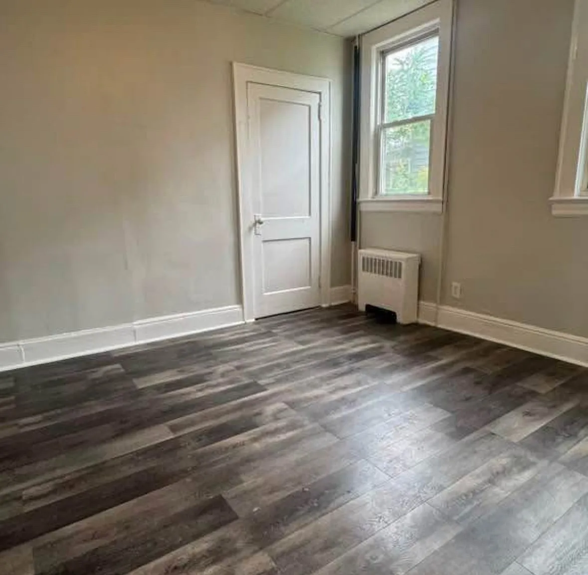 3 bed, $2,400 — Photo 3