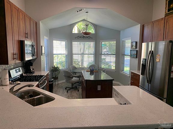 4th image of 3500 Silvertree Ln