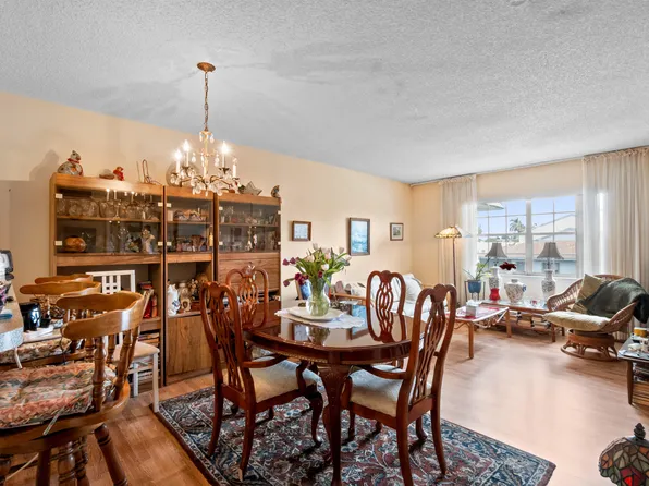 1520 Mckinley Street #215e, Hollywood, FL 33020