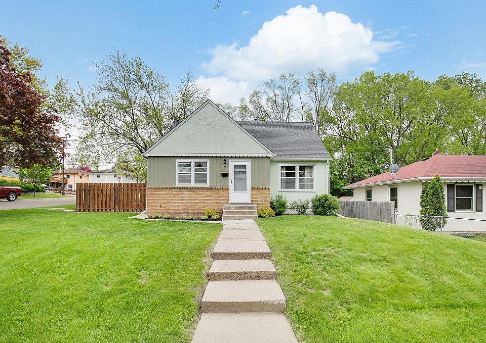 1st image of 1488 Margaret St