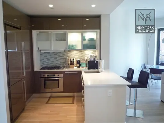 Rented by New York Residence | media 39