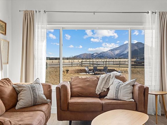 3rd image of 44 Remington Ranch Rd