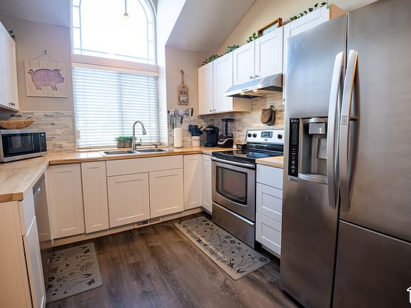 5th image of 9170 S River Ridge Dr