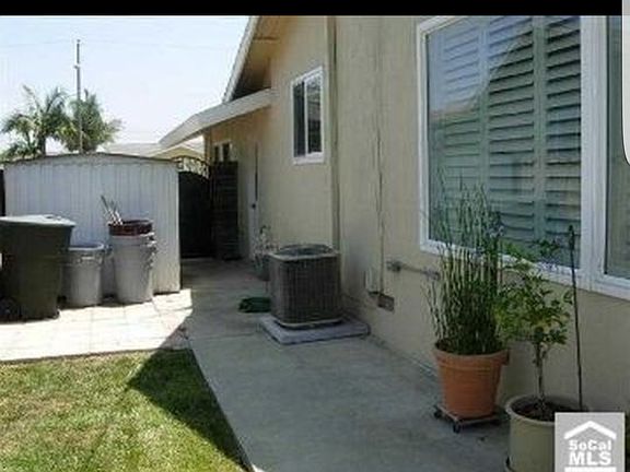 5th image of 11261 Clarissa St